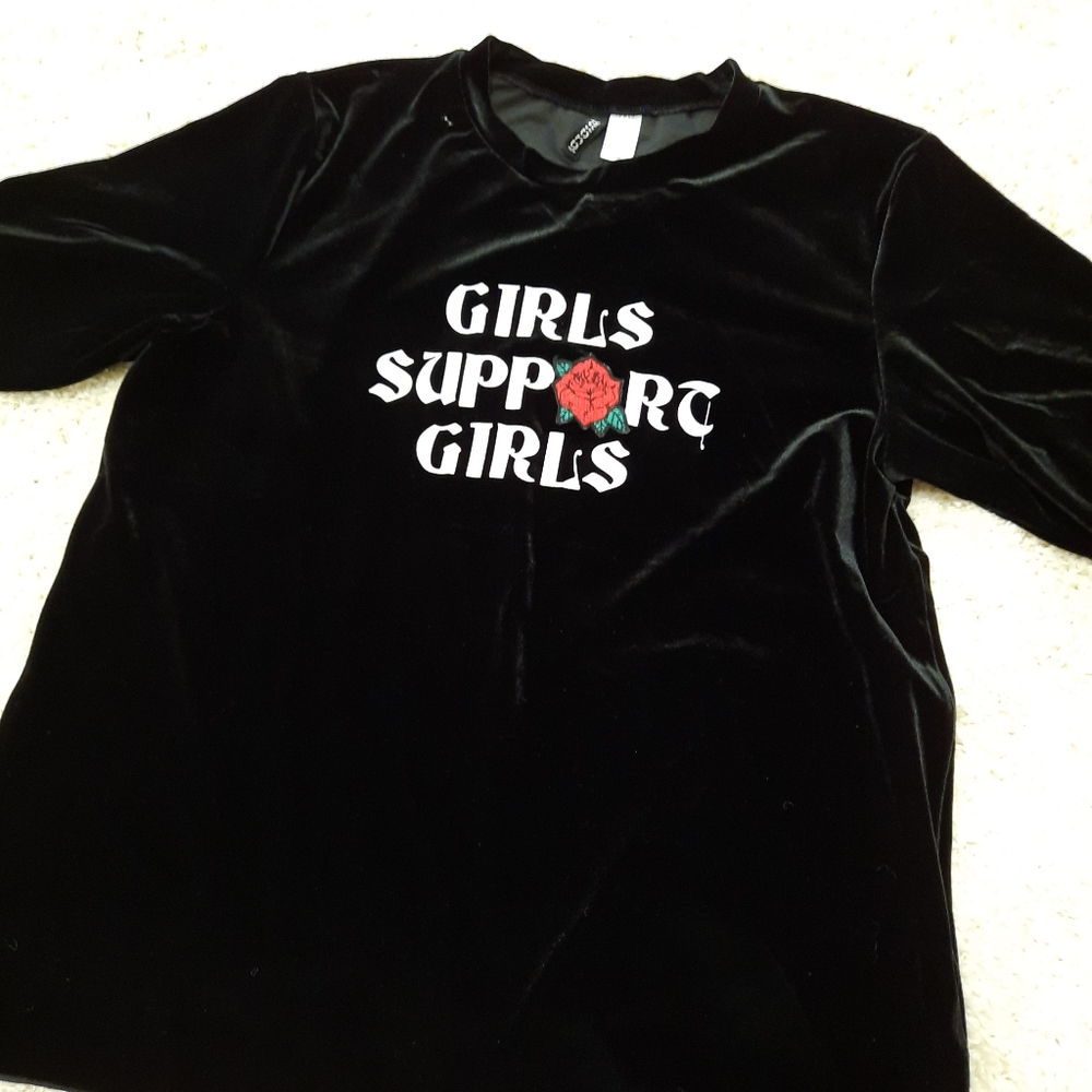 BLACK VELVET GRAPHIC T SHIRT H&M SIZE M